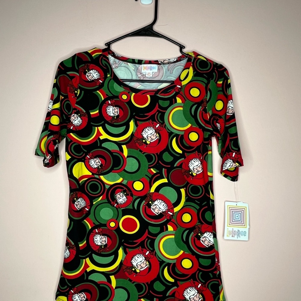 NWT LuLaRoe Gigi Shirt